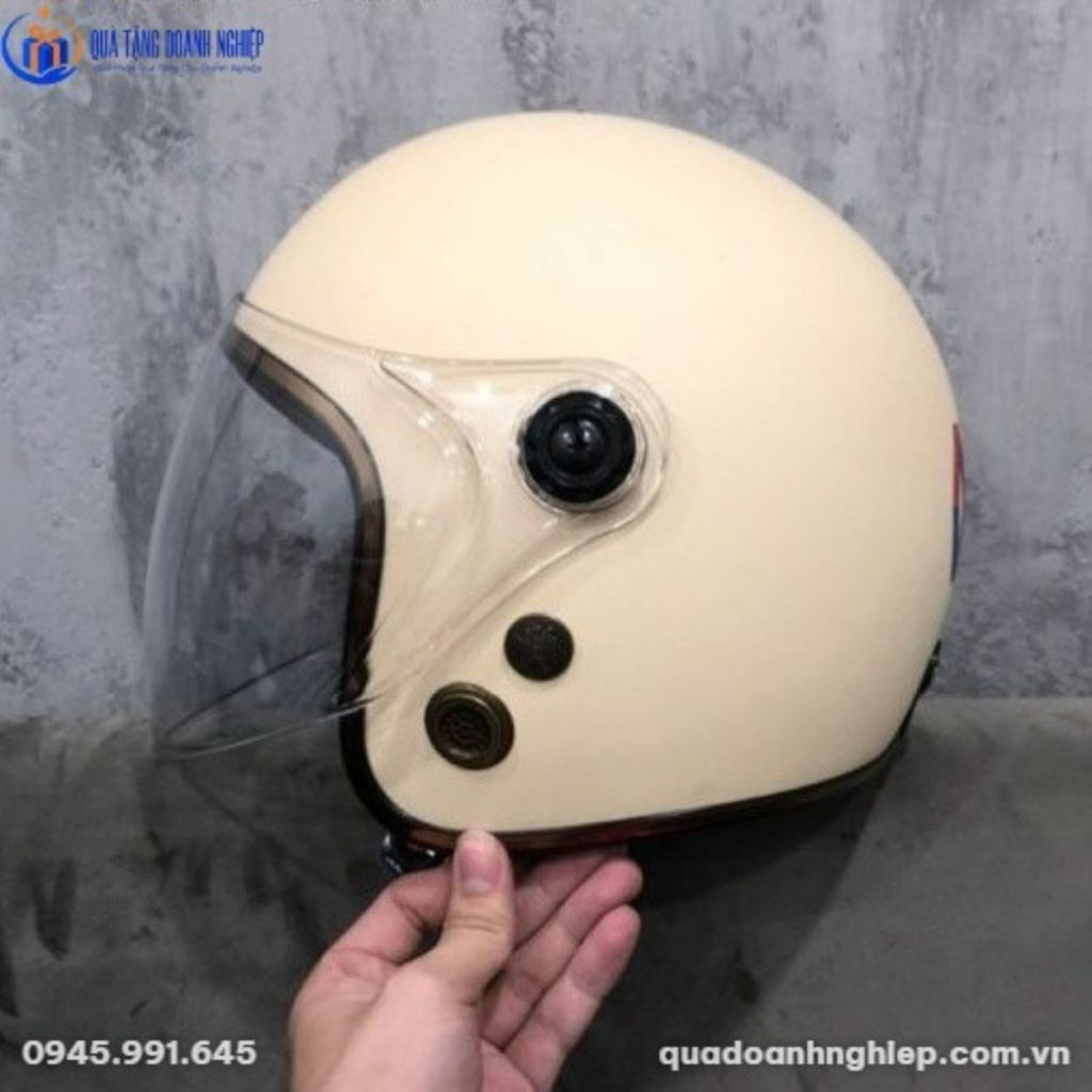Mũ Bảo Hiểm 3/4 Đầu Có Kính Màu Kem In Logo Quà Tặng Doanh Nghiệp
