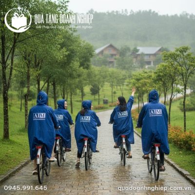 Áo Mưa Bít In Logo Vải Dù Vân Tổ Ong Màu Xanh Quà Tặng Doanh Nghiệp
