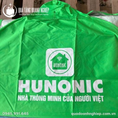 Áo Mưa Cánh Dơi In Logo Hunonic Kính Che Đèn Quà Tặng Doanh Nghiệp