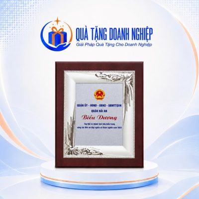 Bảng Vinh Danh Khung Gỗ Cổ Điển In Logo Quà Tặng Doanh Nghiệp