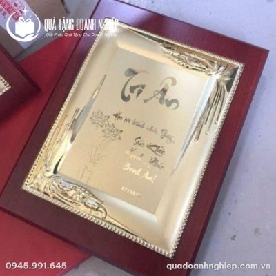 Bảng Vinh Danh Khung Gỗ In Logo Thư Pháp Tri Ân Quà Tặng Doanh Nghiệp