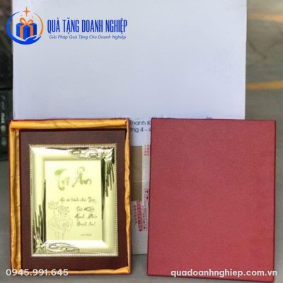 Bảng Vinh Danh Khung Gỗ In Logo Thư Pháp Tri Ân Quà Tặng Doanh Nghiệp