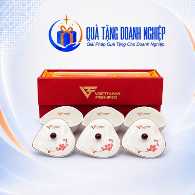 Bộ 3 Hũ Đựng Mứt Tết Bằng Sứ Dáng Trái Tim In Logo Quà Tặng Doanh Nghiệp