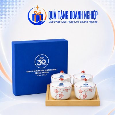 Bộ 4 Hũ Đựng Mứt Tết Bằng Sứ Vẽ Hoa Đào In Logo Quà Tặng Doanh Nghiệp