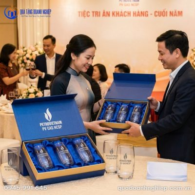 Bộ 6 Ly Thủy Tinh Dáng Trụ Cao In Logo Quà Tặng Doanh Nghiệp