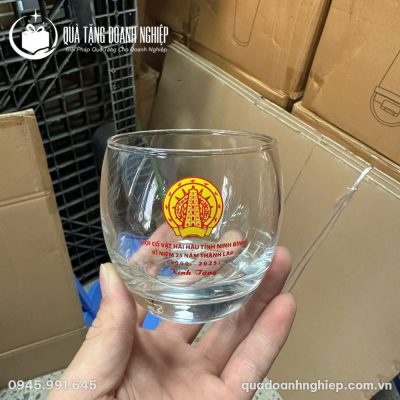 Bộ 6 Ly Thủy Tinh Lùn Dáng Bầu Tròn In Logo Kỷ Niệm 25 Năm Quà Tặng Doanh Nghiệp