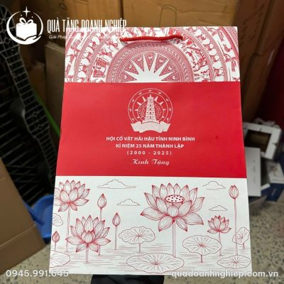 Bộ 6 Ly Thủy Tinh Lùn Dáng Bầu Tròn In Logo Kỷ Niệm 25 Năm Quà Tặng Doanh Nghiệp