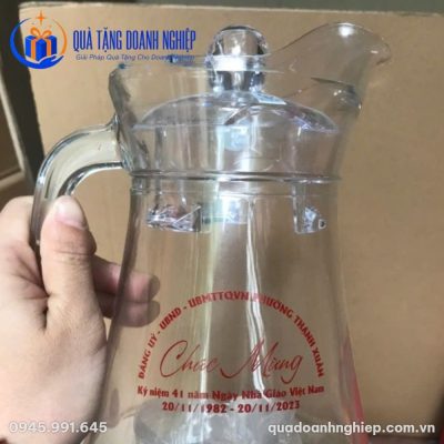 Bộ Bình Cốc Thủy Tinh Quà Tặng Doanh Nghiệp In Logo Kỷ Niệm 41 Năm Nhà Giáo Việt Nam