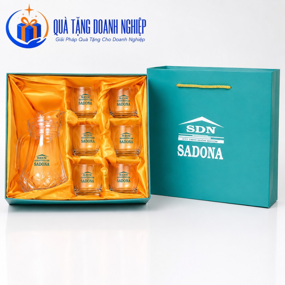 Mẫu bộ ly thủy tinh in logo hộp xi lót lụa có quai xách