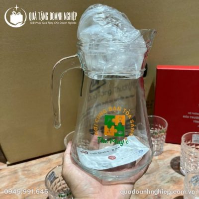Bộ Bình Nước Và 6 Cốc Thủy Tinh Khía Vân Kim Cương Quà Tặng Doanh Nghiệp In Logo