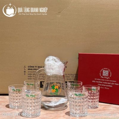 Bộ Bình Nước Và 6 Cốc Thủy Tinh Khía Vân Kim Cương Quà Tặng Doanh Nghiệp In Logo