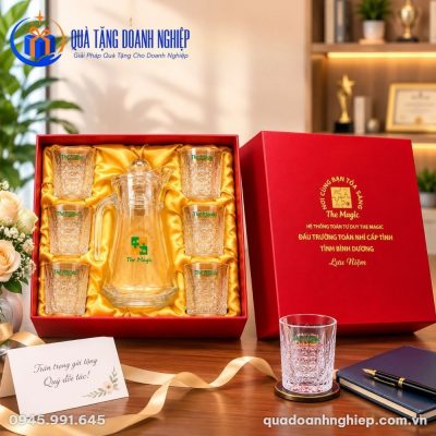 Bộ Bình Nước Và 6 Cốc Thủy Tinh Khía Vân Kim Cương Quà Tặng Doanh Nghiệp In Logo
