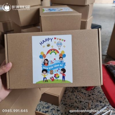 Bộ Giftset Quà Tặng Doanh Nghiệp Bình Giữ Nhiệt & Quạt Mini In Logo