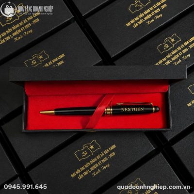 Hộp quà tặng đại hội đảng bộ sang trọng chứa bút ký kim loại BK-04 khắc tên Nextgen trên khay nhung đỏ