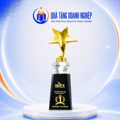 Cúp kỷ niệm pha lê dáng ngôi sao đính kim cương in logo quà tặng KNC-03 - Ảnh đại diện