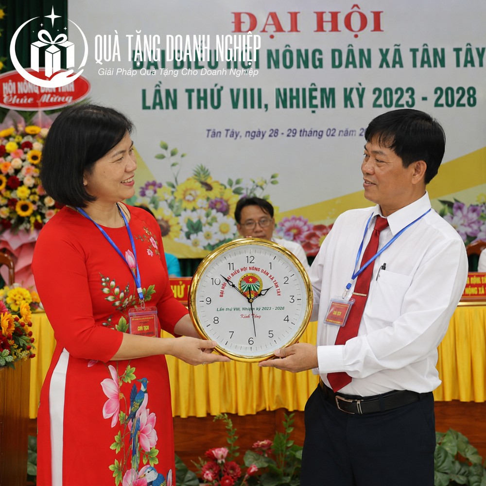 Đồng hồ treo tường in logo quà tặng