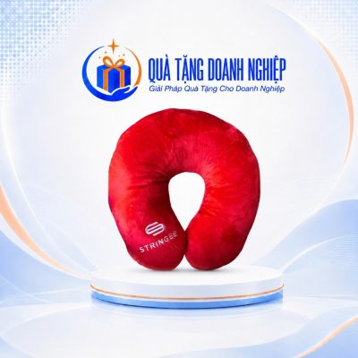 Gối chữ U thêu logo vải velboa ruột bông màu đỏ Quà tặng Doanh Nghiệp