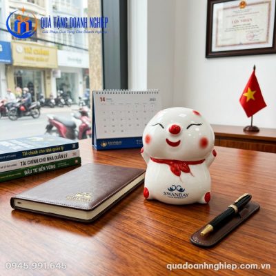 Heo Đất Quà Tặng Doanh Nghiệp In Logo Swanbay