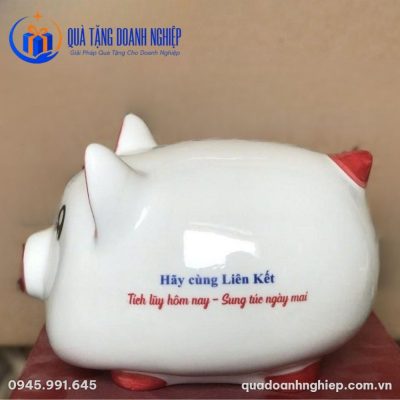 Heo Đất Tiết Kiệm Sứ Trắng Vẽ Đỏ In Logo Quà Tặng Doanh Nghiệp