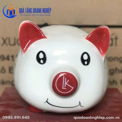 Heo Đất Tiết Kiệm Sứ Trắng Vẽ Đỏ In Logo Quà Tặng Doanh Nghiệp