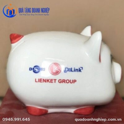 Heo Đất Tiết Kiệm Sứ Trắng Vẽ Đỏ In Logo Quà Tặng Doanh Nghiệp
