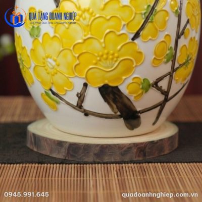 Hũ Đựng Trà Hoa Mai Vàng Nắp Đồng Cổ In Logo Quà Tặng Doanh Nghiệp