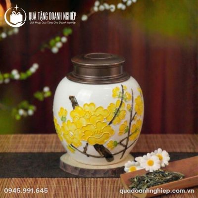 Hũ Đựng Trà Hoa Mai Vàng Nắp Đồng Cổ In Logo Quà Tặng Doanh Nghiệp