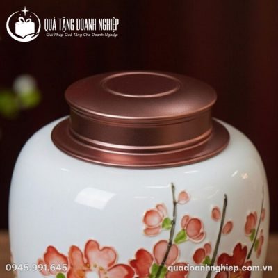 Hũ Đựng Trà Hoa Đỏ Nắp Đồng In Logo Quà Tặng Doanh Nghiệp