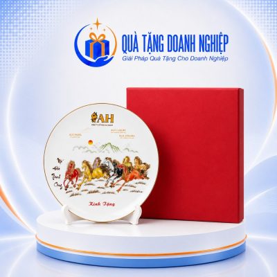 : Đĩa biểu trưng sứ bát tràng hoạ tiết mã đáo thành công 20cm in logo quà tặng BDT-07 - Ảnh đại diện