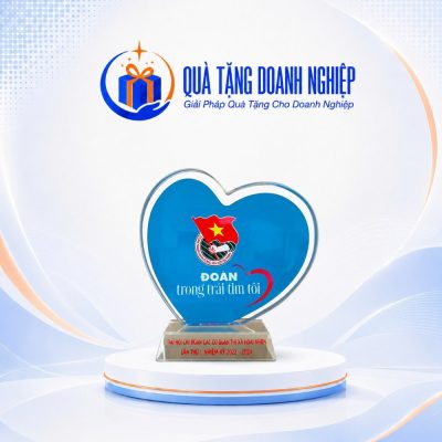 Kỷ Niệm Chương Pha Lê Hình Trái Tim In Logo Quà Tặng Doanh Nghiệp