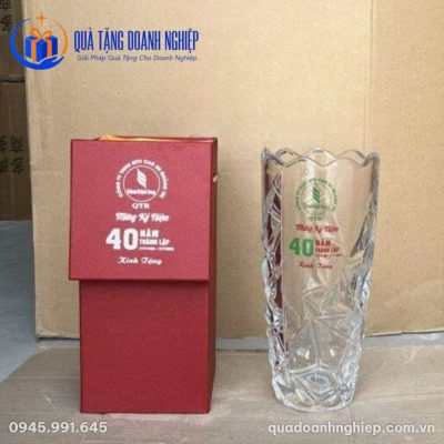 Lọ Hoa Quà Tặng Doanh Nghiệp ln Logo Kỷ Niệm 40 Năm