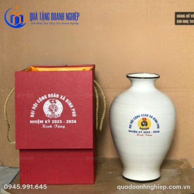 Phiên bản in logo Đại hội Công đoLọ Hoa Sứ Gốm Sứ Bát Tràng Cảnh Đồng Quê Quà Tặng Doanh Nghiệp In Logo