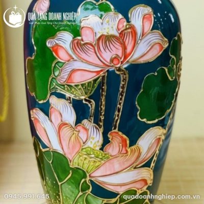 Lọ Hoa Sứ Men Lam Ngọc Họa Tiết Hoa Sen In Logo Quà Tặng Doanh Nghiệp