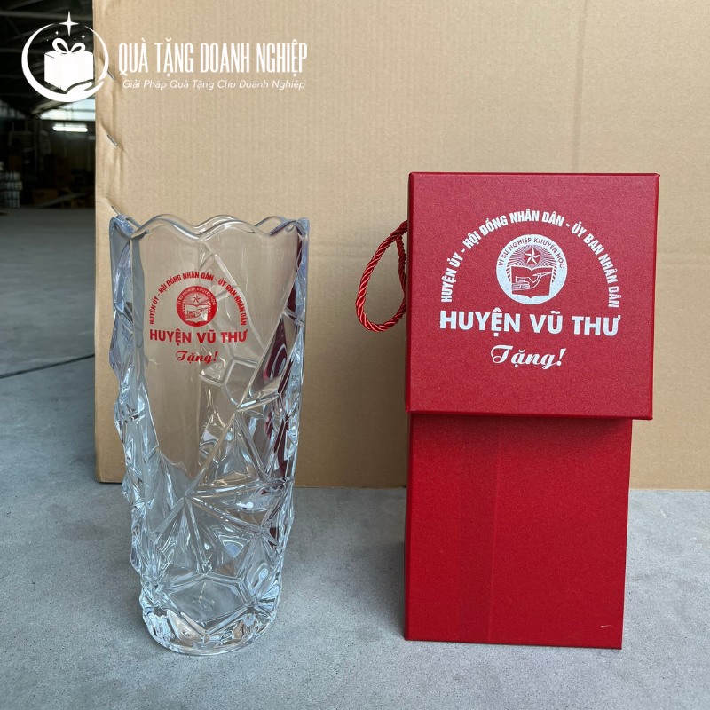 Lọ hoa thủy tinh