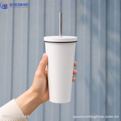 Cận cảnh tay cầm ly giữ nhiệt màu trắng LGNQT-13 với thiết kế sơn tĩnh điện mờ chống bám vân tay