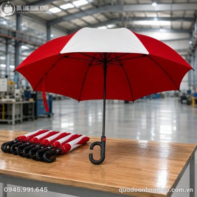 Khung xương hợp kim sơn tĩnh điện chắc chắn nâng đỡ tán ô đỏ trắng nổi bật