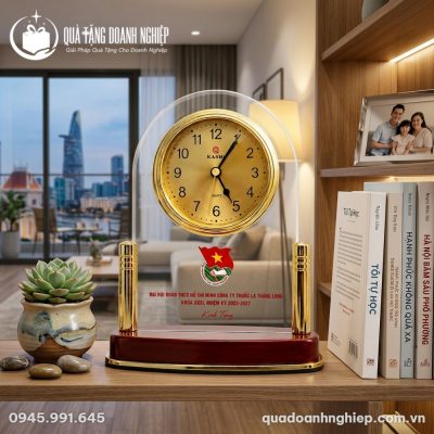 Đồng Hồ Để Bàn Pha Lê Đế Gỗ Quà Tặng Doanh Nghiệp