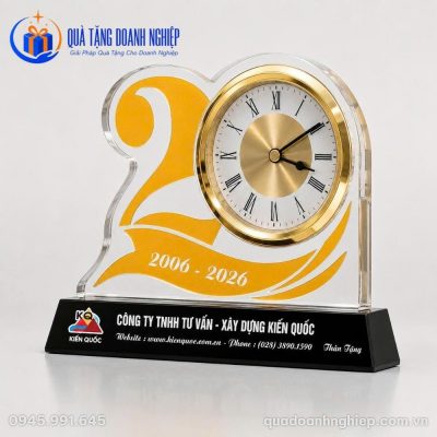 Đồng Hồ Để Bàn Pha Lê Kỷ Niệm 20 Năm In Logo Quà Tặng Doanh Nghiệp