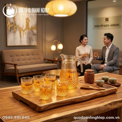 Bộ Bình Cốc Thủy Tinh Hổ Phách Quà Tặng Doanh Nghiệp In Logo Agribank