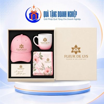 Bộ giftset quà tặng 20/10 cốc sứ, mũ lưỡi trai khăn lụa in logo GS-33